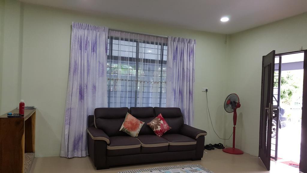 Ellis Lot 310 Villa Kuching Eksteriør billede