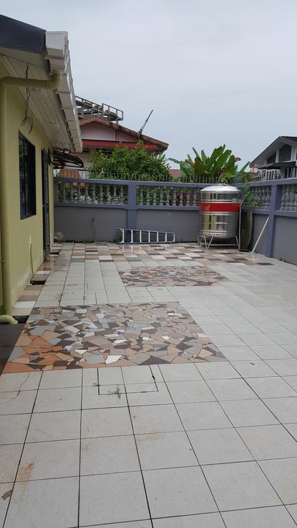 Ellis Lot 310 Villa Kuching Eksteriør billede